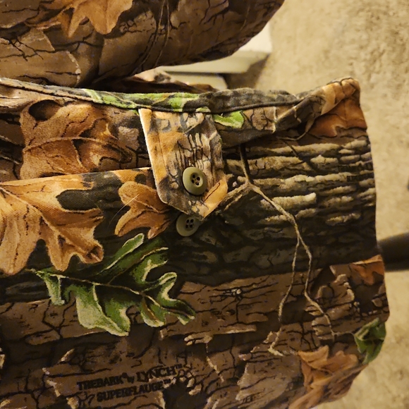 Mens camo button up - Picture 4 of 5